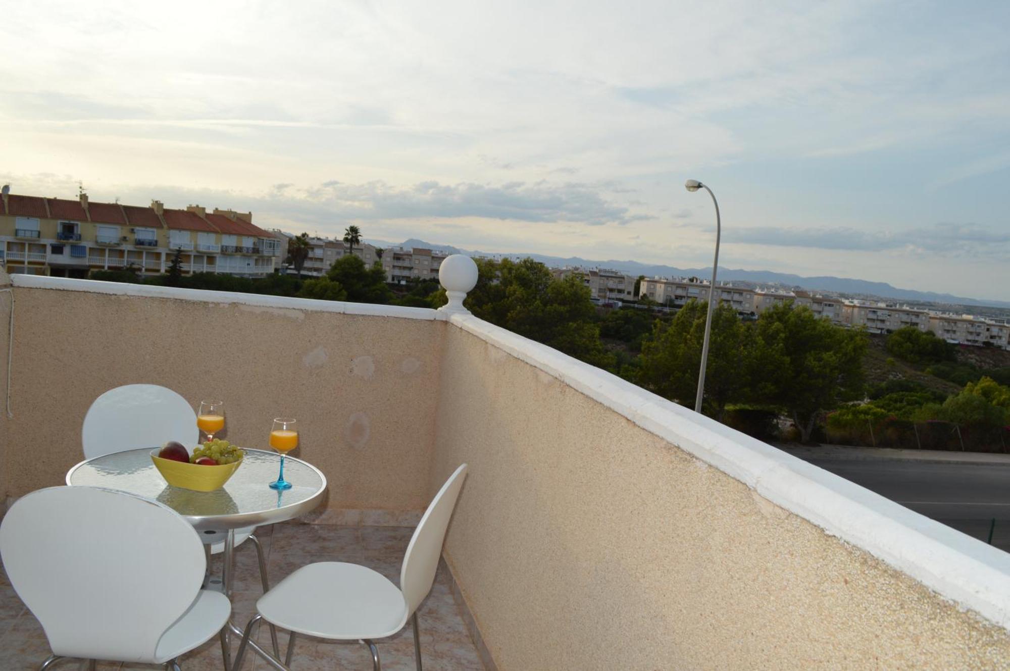 Residencial Torrealmar Con Vistas Διαμέρισμα Τορεβιέχα Εξωτερικό φωτογραφία