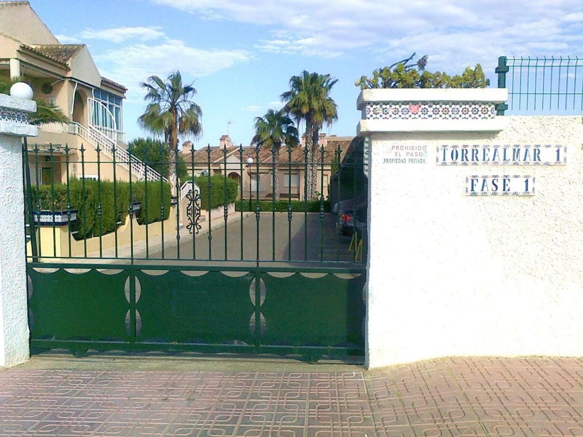 Residencial Torrealmar Con Vistas Διαμέρισμα Τορεβιέχα Εξωτερικό φωτογραφία